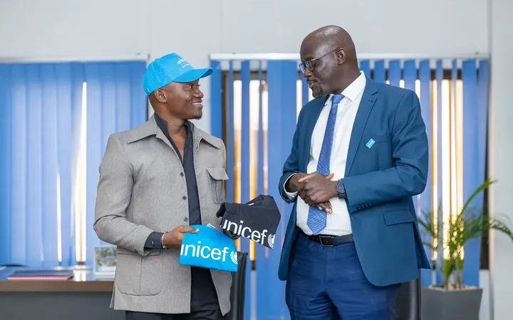 L’humoriste Pacheco nommé Champion UNICEF Bénin pour les droits de l’enfant