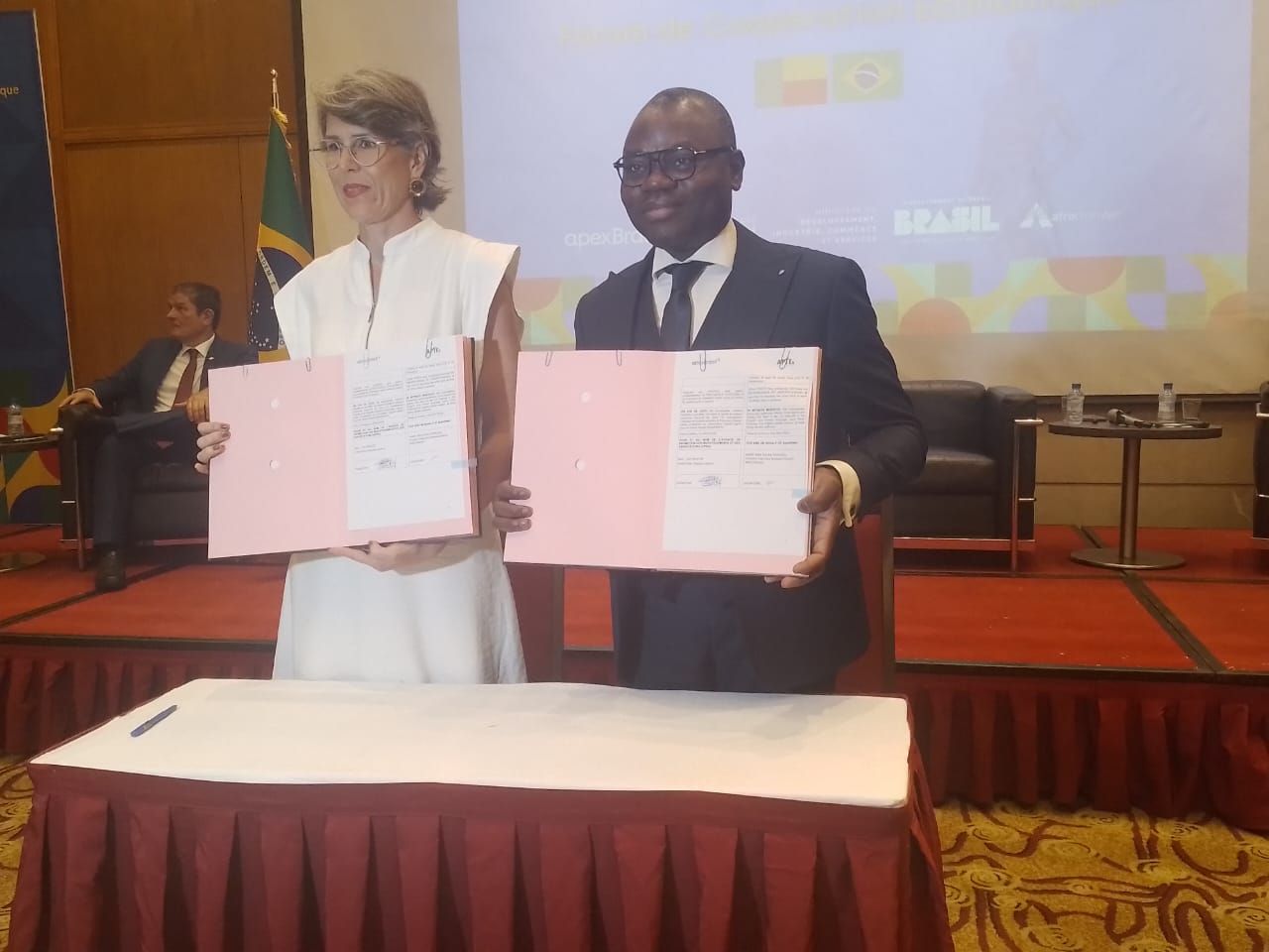 Coopération économique Bénin-Brésil : signature d’un Mémorandum d’Entente entre l’APIEx et l’APEX Brasil