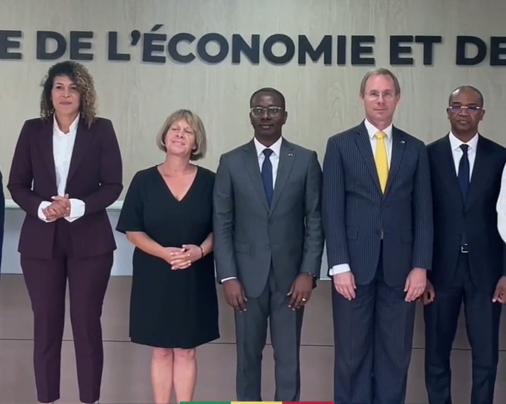 Un port plus fort, plus de lumière dans les villages : le nouveau chapitre Bénin-UE